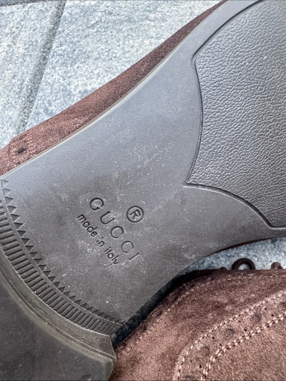 Gucci Bamboo Accent Brown Suede Brogue Oxfords. Lace up. Size 10.